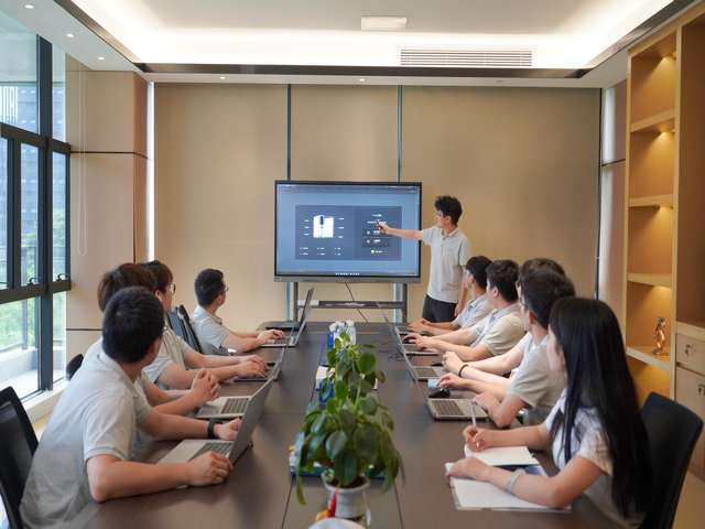 菏泽达利园塑料提手来图订做